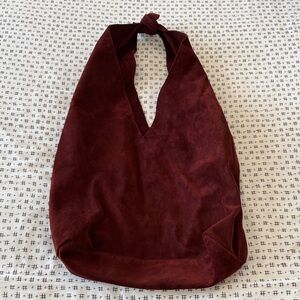 Style à la Porte burgundy bag,lightweight suede,teardrop shape,tie top,slouchy